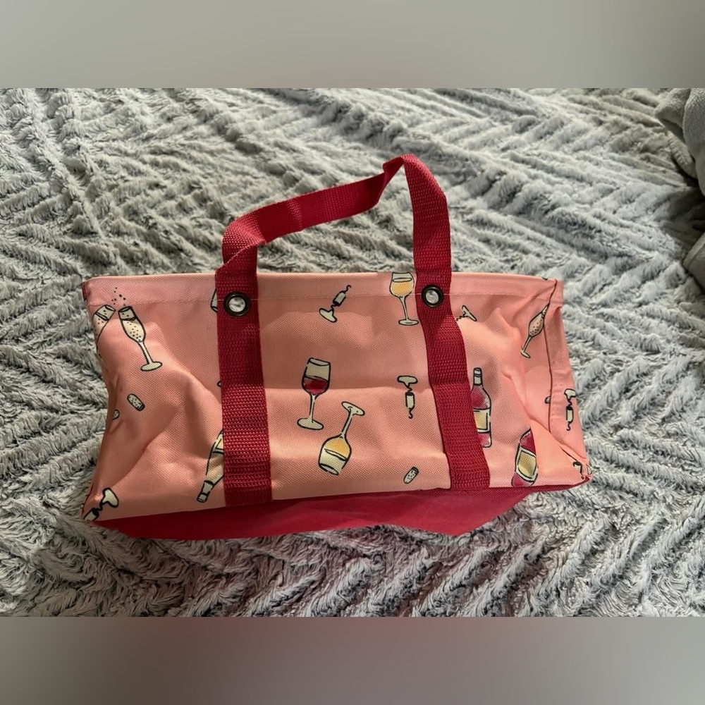 ThirtyOne Tiny Utility Tote Wine Time
